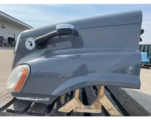 FREIGHTLINER Cascadia 125 Hood