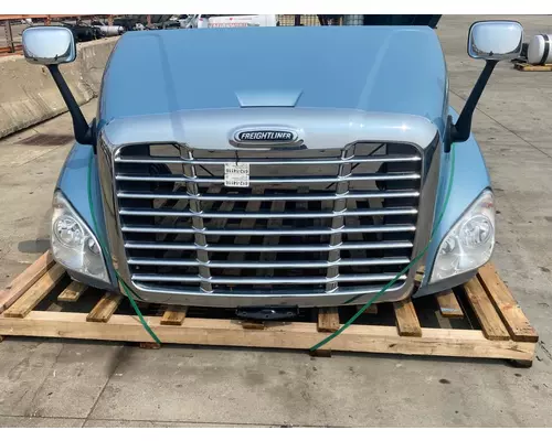 FREIGHTLINER Cascadia 125 Hood