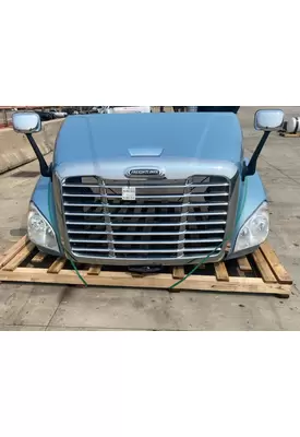 FREIGHTLINER Cascadia 125 Hood