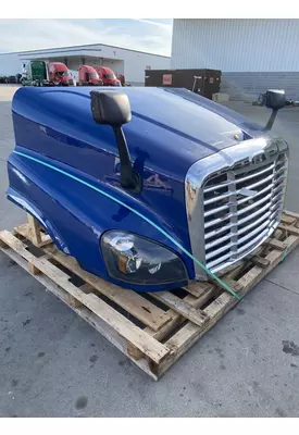 FREIGHTLINER Cascadia 125 Hood