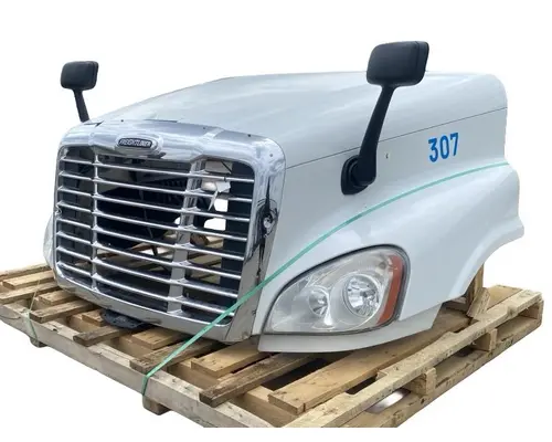 FREIGHTLINER Cascadia 125 Hood