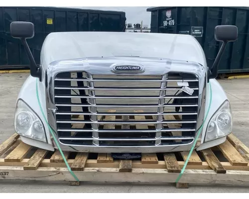 FREIGHTLINER Cascadia 125 Hood