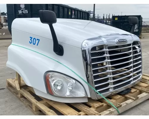 FREIGHTLINER Cascadia 125 Hood