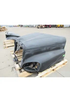FREIGHTLINER Cascadia 125 Hood