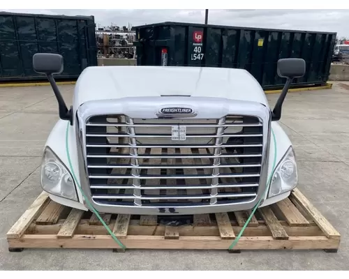 FREIGHTLINER Cascadia 125 Hood