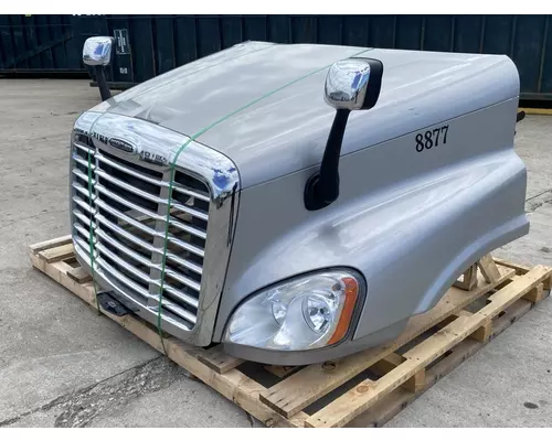 FREIGHTLINER Cascadia 125 Hood