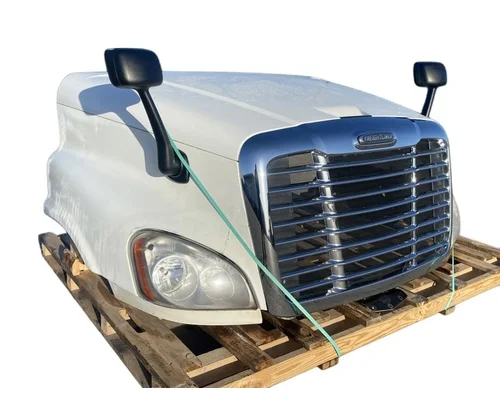 FREIGHTLINER Cascadia 125 Hood