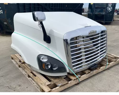 FREIGHTLINER Cascadia 125 Hood