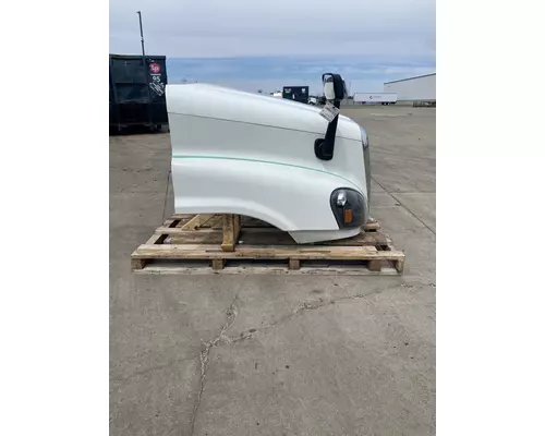 FREIGHTLINER Cascadia 125 Hood