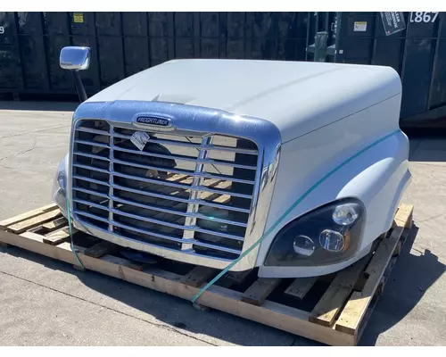 FREIGHTLINER Cascadia 125 Hood