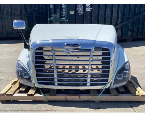 FREIGHTLINER Cascadia 125 Hood