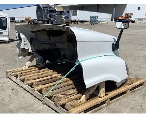 FREIGHTLINER Cascadia 125 Hood