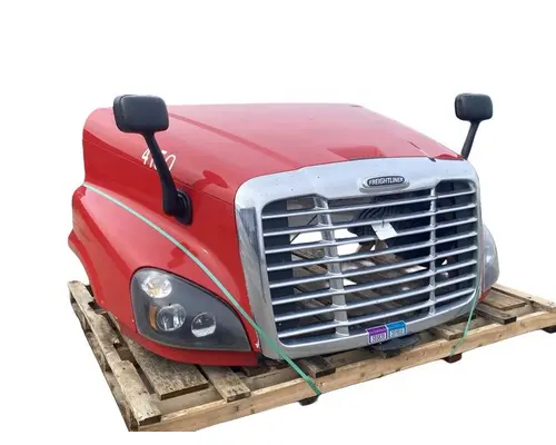 FREIGHTLINER Cascadia 125 Hood