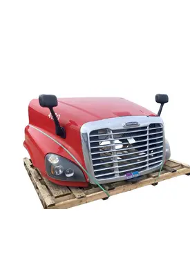 FREIGHTLINER Cascadia 125 Hood