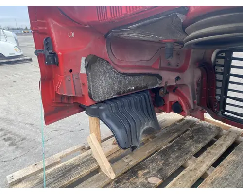 FREIGHTLINER Cascadia 125 Hood