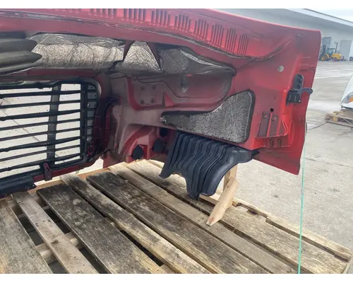 FREIGHTLINER Cascadia 125 Hood