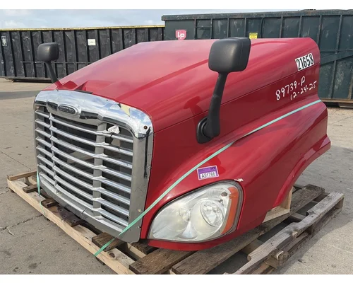 FREIGHTLINER Cascadia 125 Hood