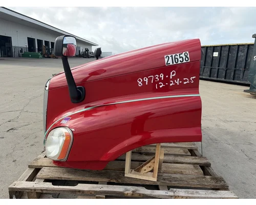 FREIGHTLINER Cascadia 125 Hood