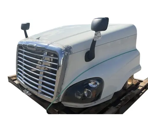 FREIGHTLINER Cascadia 125 Hood