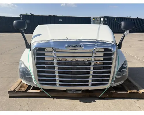 FREIGHTLINER Cascadia 125 Hood