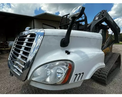 FREIGHTLINER Cascadia 125 Hood