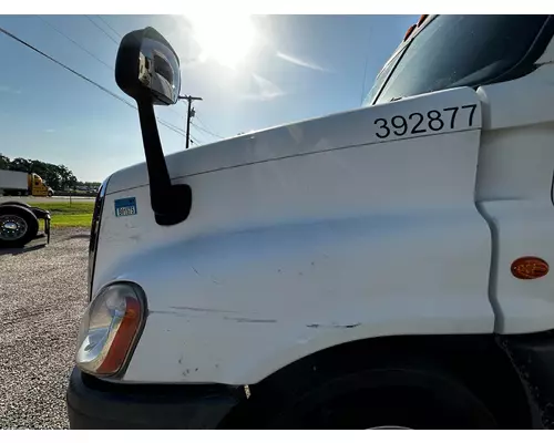 FREIGHTLINER Cascadia 125 Hood