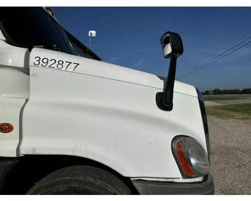 FREIGHTLINER Cascadia 125 Hood