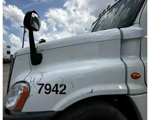 FREIGHTLINER Cascadia 125 Hood