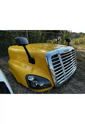 FREIGHTLINER Cascadia 125 Hood