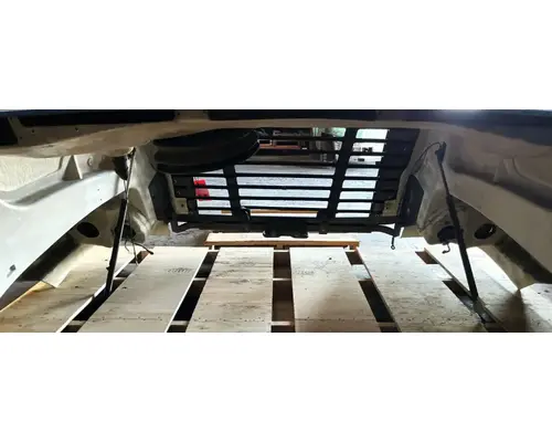 FREIGHTLINER Cascadia 125 Hood