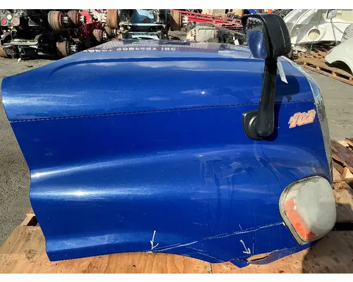 FREIGHTLINER Cascadia 125 Hood