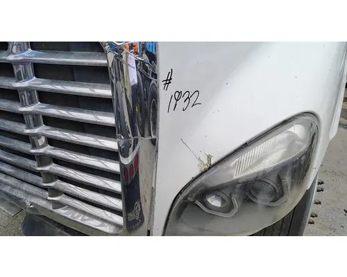 FREIGHTLINER Cascadia 125 Hood