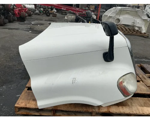 FREIGHTLINER Cascadia 125 Hood