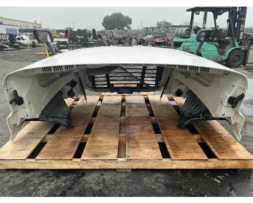 FREIGHTLINER Cascadia 125 Hood