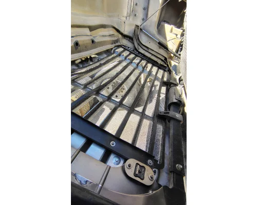 FREIGHTLINER Cascadia 125 Hood