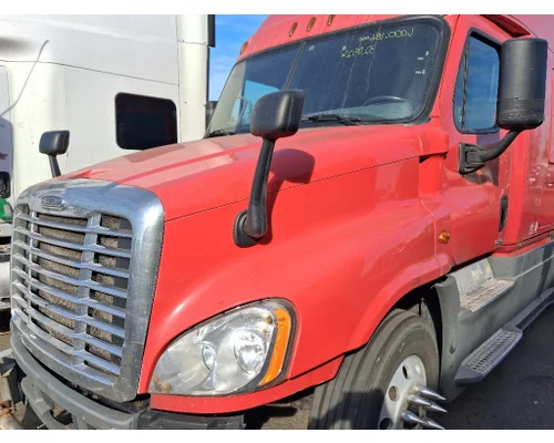 FREIGHTLINER Cascadia 125 Hood
