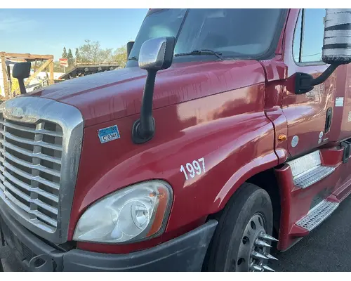 FREIGHTLINER Cascadia 125 Hood