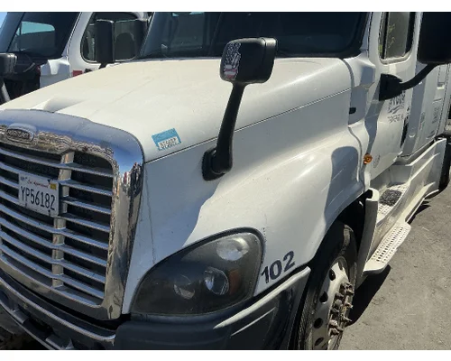 FREIGHTLINER Cascadia 125 Hood