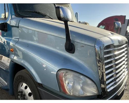 FREIGHTLINER Cascadia 125 Hood