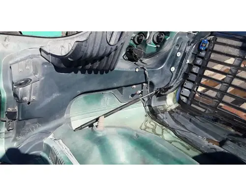 FREIGHTLINER Cascadia 125 Hood