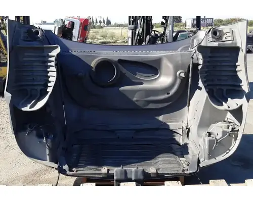 FREIGHTLINER Cascadia 125 Hood