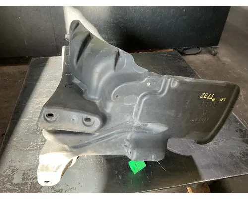 FREIGHTLINER Cascadia 125 Inner Fender