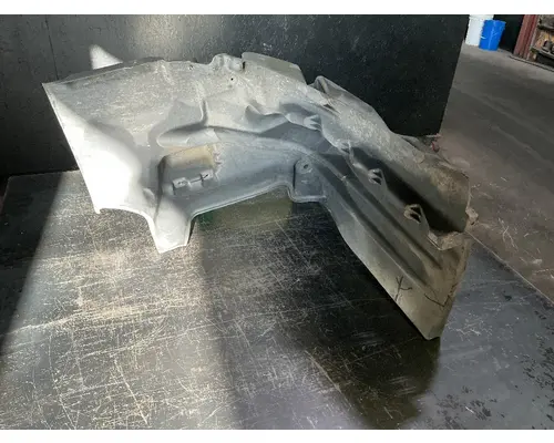 FREIGHTLINER Cascadia 125 Inner Fender