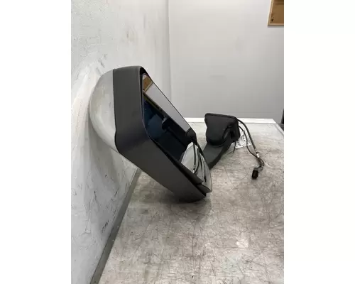 FREIGHTLINER Cascadia 125 Mirror (Side View)