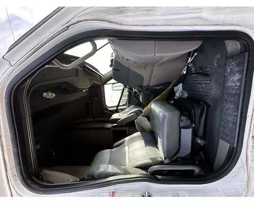 FREIGHTLINER Cascadia 125 Seat, Front