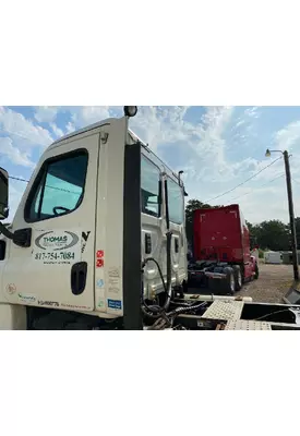 FREIGHTLINER Cascadia 125 Side Fairing