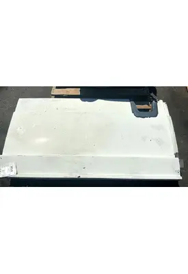FREIGHTLINER Cascadia 125 Side Fairing