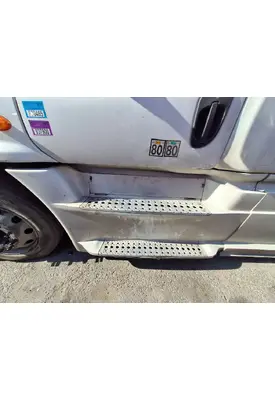 FREIGHTLINER Cascadia 125 Side Fairing