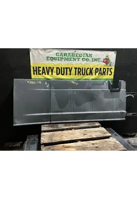 FREIGHTLINER Cascadia 125 Side Fairing