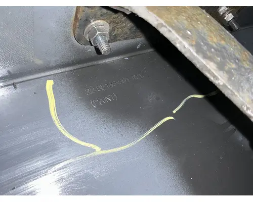 FREIGHTLINER Cascadia 125 Side Fairing